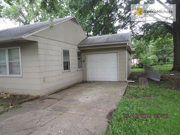 2nd image of 2507 Woodend Ave