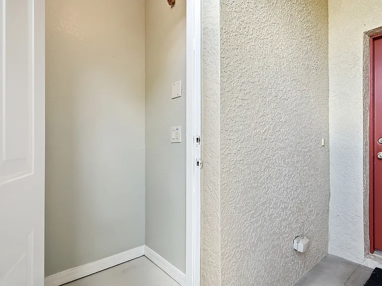 11023 Winter Crest Dr — Photo 4