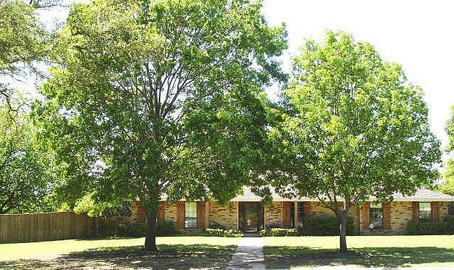 1st image of 1011 Greenwood Pl