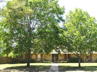 1011 Greenwood Pl, Duncanville, TX 75137