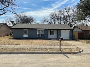 2814 Sequoia Ln, Arlington, TX 76010