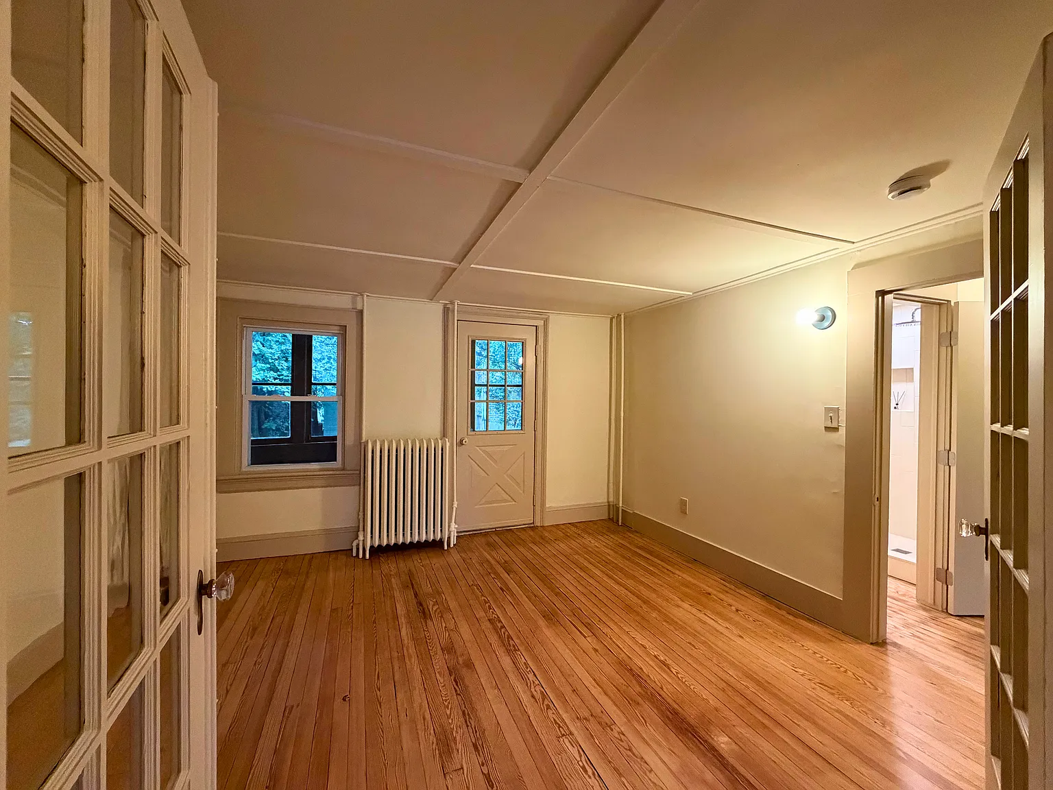 3 bed, 1980 sqft, $3,500 — Photo 4