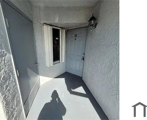 1051 Jefferson Dr #H — Photo 3
