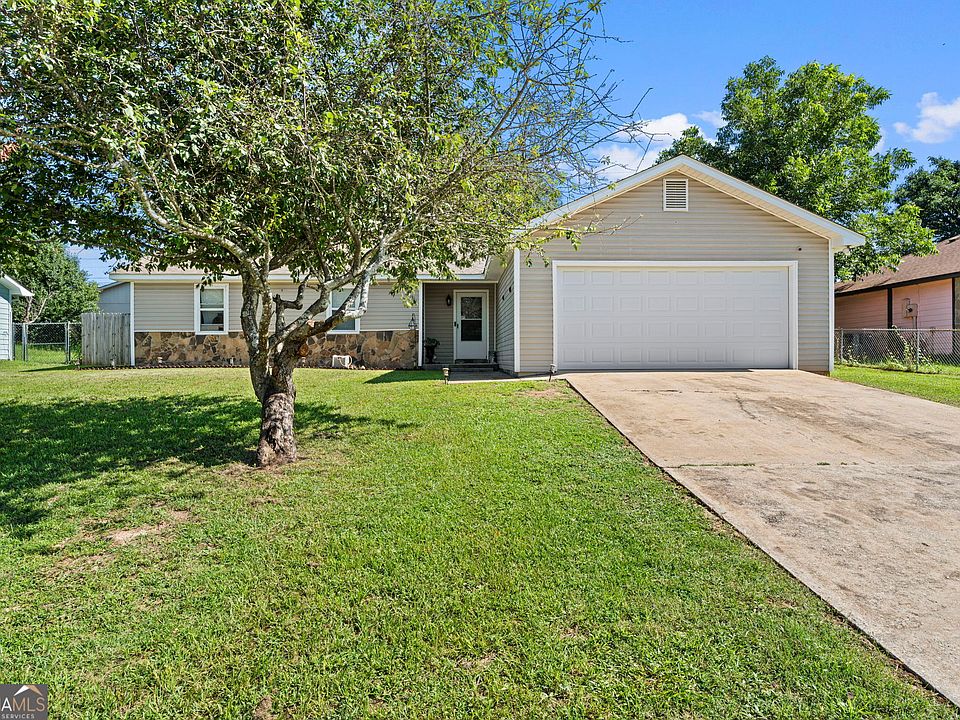 1st image of 117 Cheryl Blvd