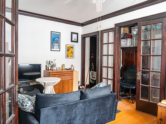 4th image of 4542 N Maplewood Ave #4550-1F