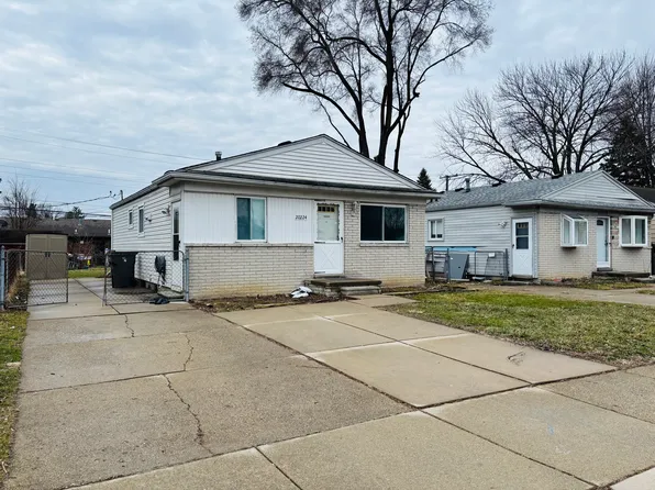 20224 Nicke St, Clinton Township, MI 48035