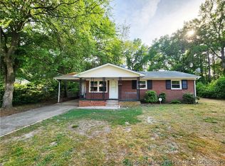 1446 Thelbert Dr, Fayetteville, NC 28301
