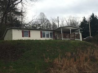 50 Bouton Ln, Hurricane, WV 25526