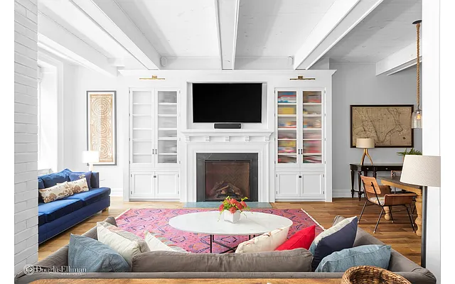 Sold by Douglas Elliman | media 4