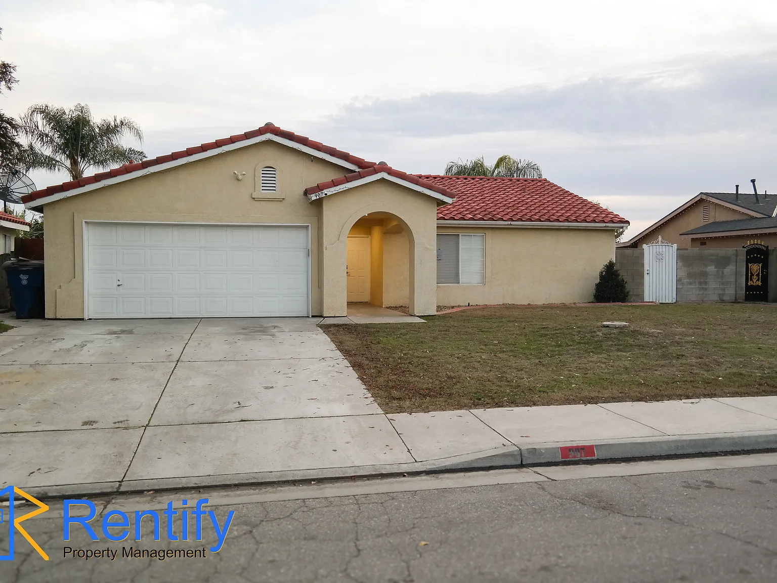 4 bed, 1379 sqft, $2,200 — Photo 2