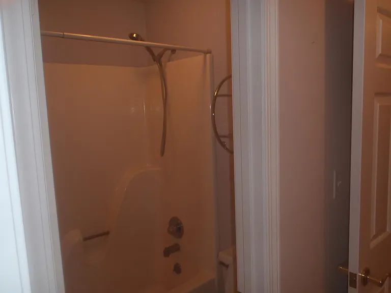 6546 Point Comfort Ln — Photo 10