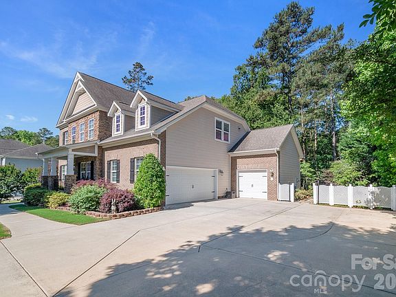3rd image of 2015 Madeira Cir