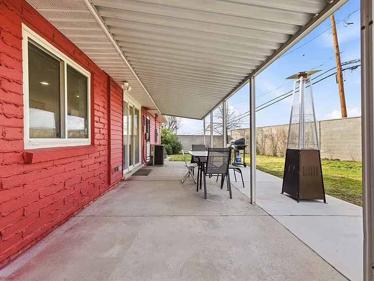 2885 Lorna Dr — Photo 21