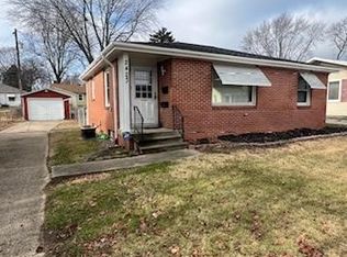 2423 N Graceland Ave, Decatur, IL 62526