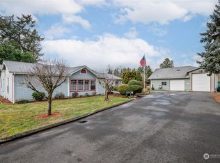 124 Cowlitz Dr, Kelso, WA 98626