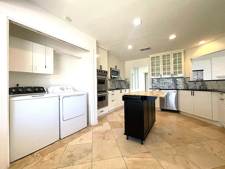 10431 Scotland Well Dr — Photo 13