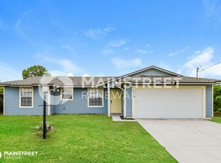 2919 6th St SW, Lehigh Acres, FL 33976