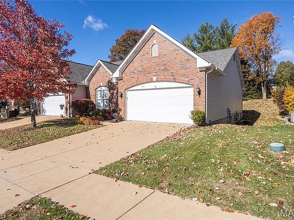 3rd image of 793 Forder Manor Dr