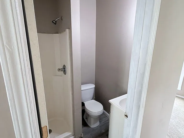 1031 Hartford St — Photo 62