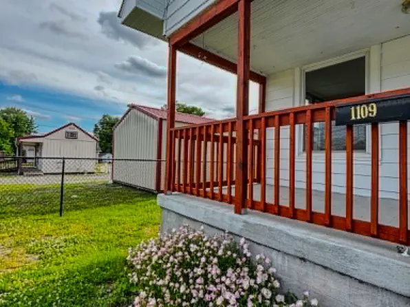 1109 N Park Ave #1, Herrin, IL 62948