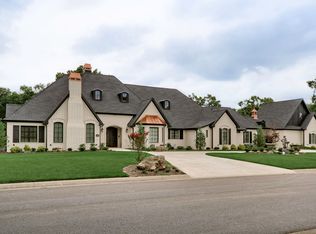 11046 Timarron Dr, Bentonville, AR 72712