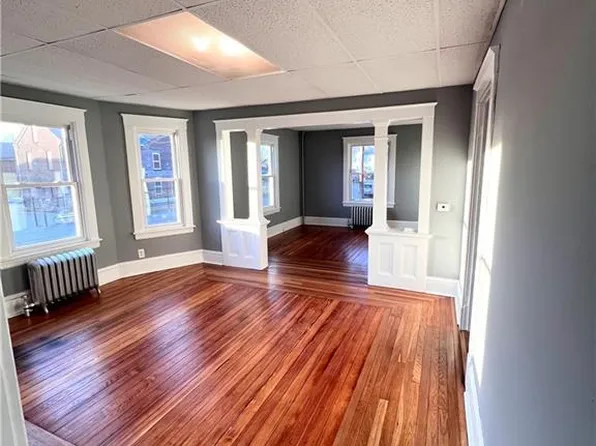 2 Oak Avenue, Enfield, CT 06082