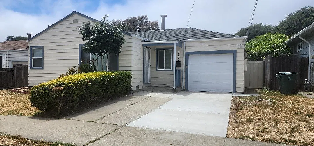 3 bed, 1450 sqft, $3,200 — Photo 1