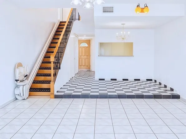 824 W 41st Street #52, Hialeah, FL 33012