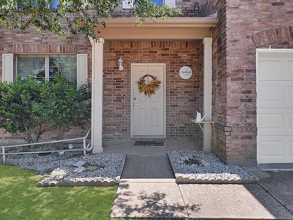 5th image of 2433 Galemeadow Dr