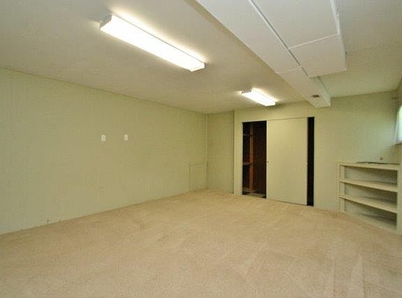 4th image of 1081 Brooke Ave
