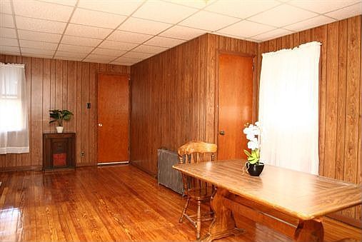 5th image of 31 Columbus Ave