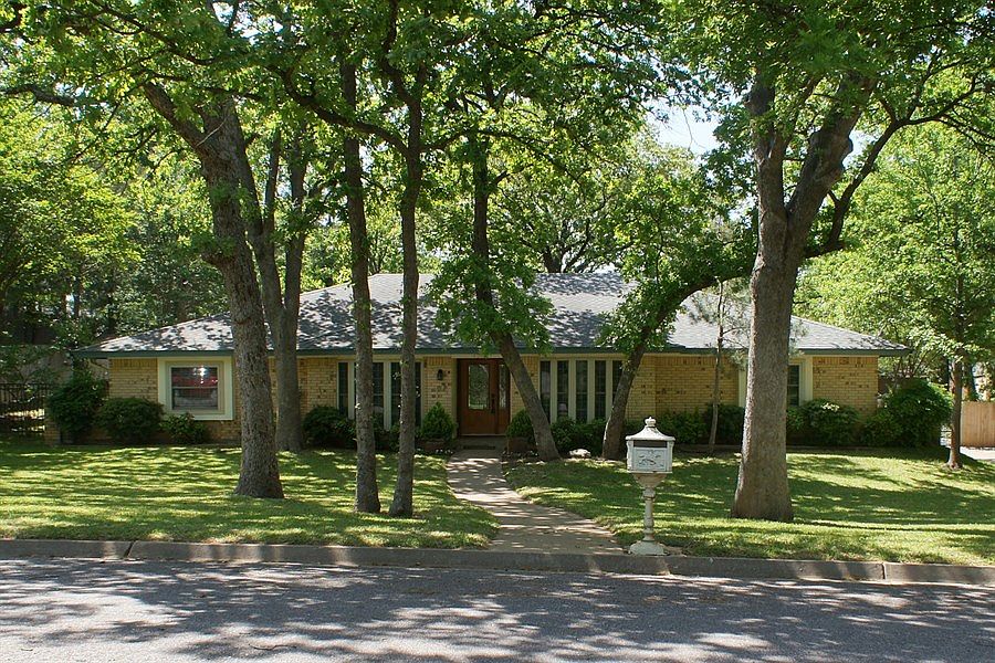 1st image of 4205 York Dr