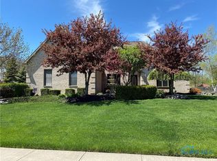 640 Meadowview Dr, Findlay, OH 45840