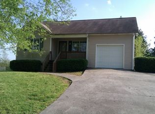 131 Walraven Way SE, Calhoun, GA 30701