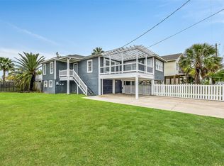 1110 64th St, Galveston, TX 77551