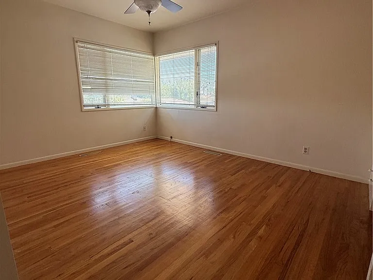 17 Andrea Ln — Photo 8