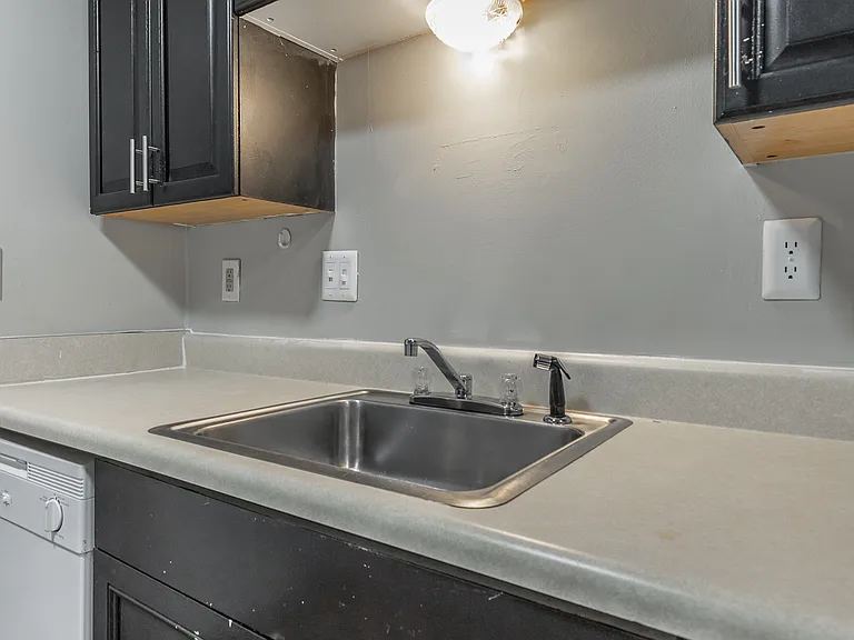 East Ridge Flats and Townhomes — Photo 25