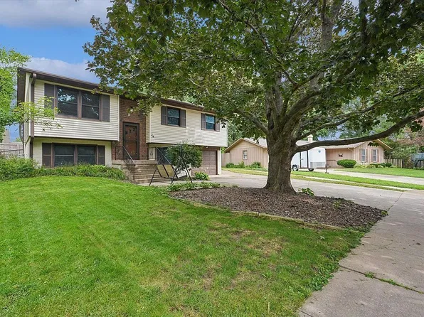 26 Bedford Ct, Iowa City, IA 52240