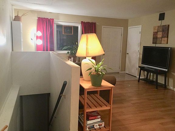 front room 