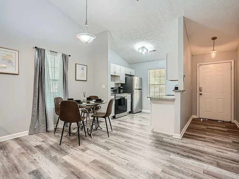 5475 Glen Haven Dr — Photo 4