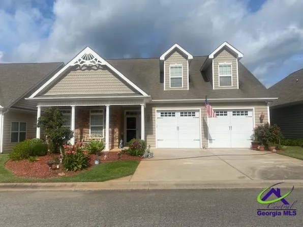 107 Fairway Oaks Dr, Perry, GA 31069