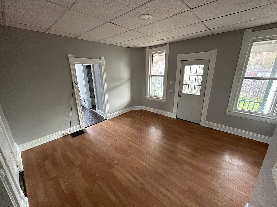 301 Duquesne Ave #1