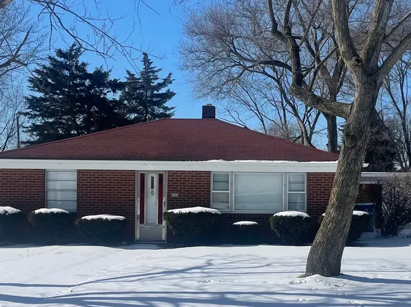 905 S Portland St, Knox, IN 46534