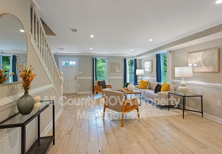 2217 14th St SE — Photo 5