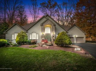 22 Rues Rd, Cream Ridge, NJ 08514