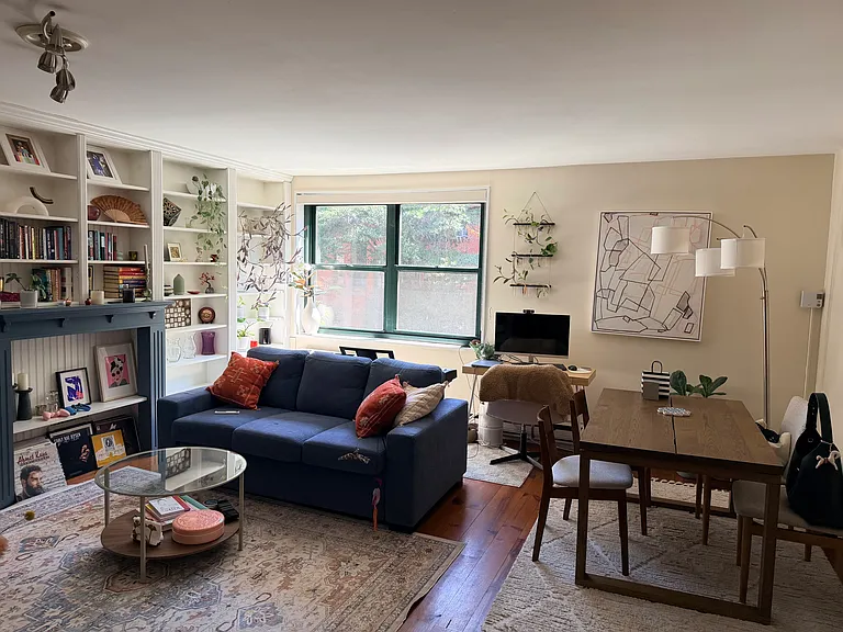 712 Washington St #2B — Photo 2