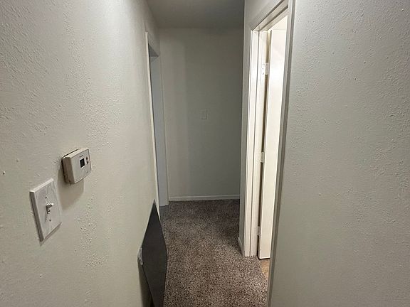 HALLWAY BETWEEN BEDROOMS