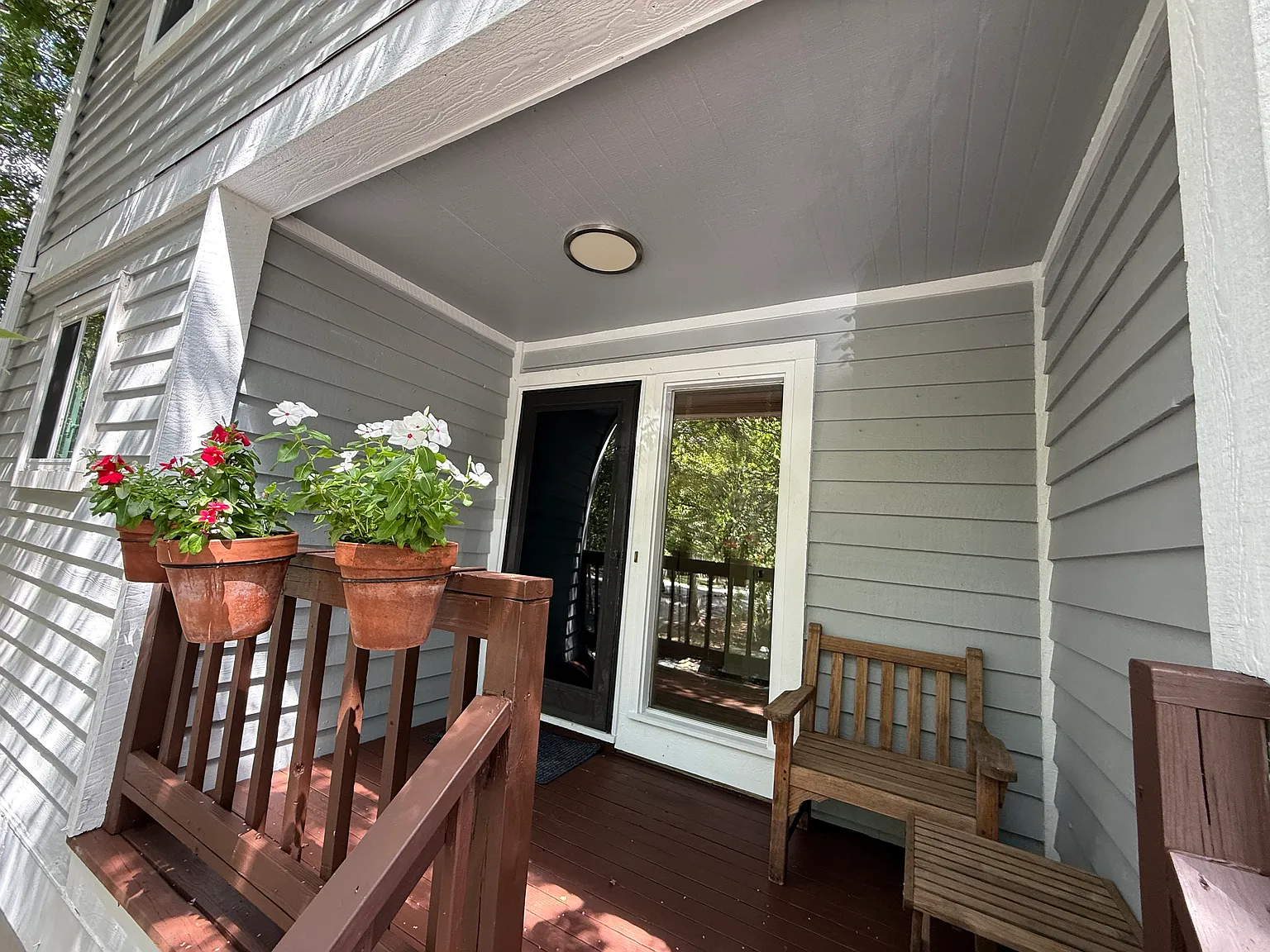 4 bed, 2.5 bath, 1556 sqft, $2,500 — Photo 2