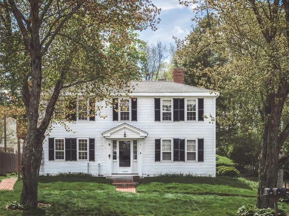 325 Main St, West Newbury, MA 01985