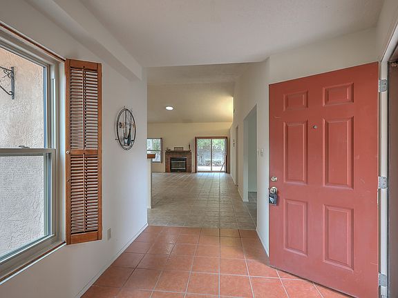 4th image of 4617 Fairfax Dr NW
